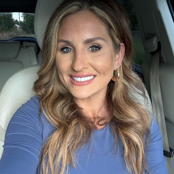 ashleythomps704